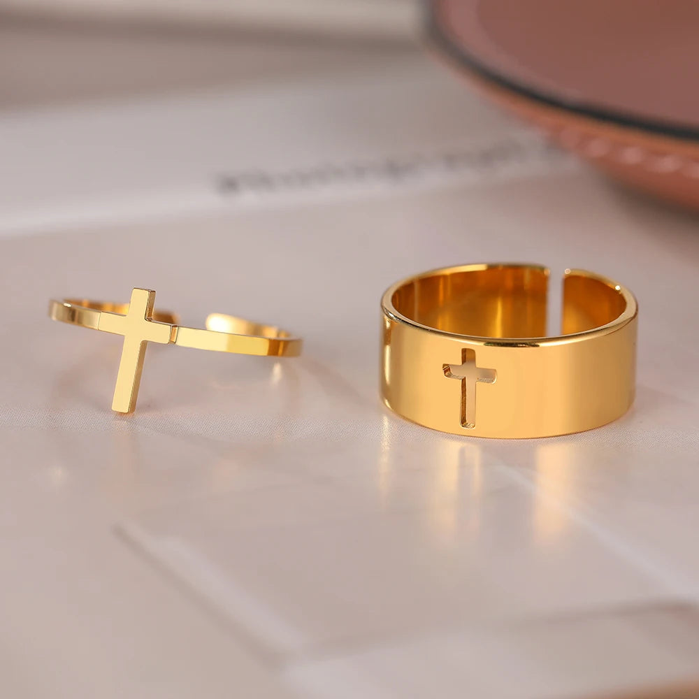 Minimal Couples Cross Rings