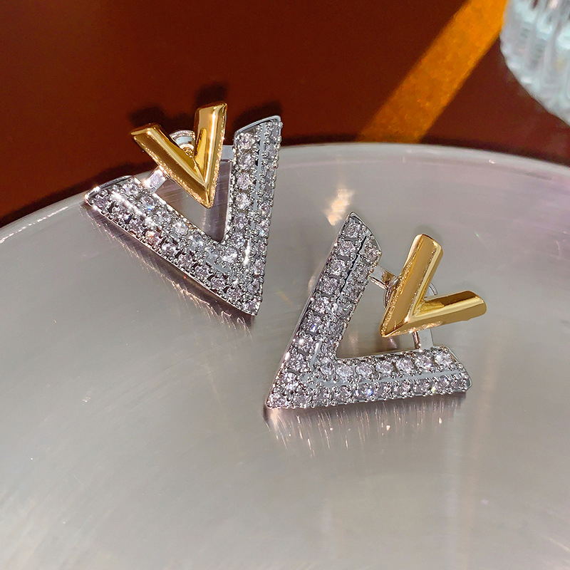 Classic Double V "Veinci" Earrings - Veinci