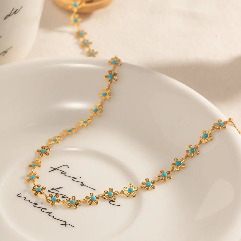 Dainty Blue Floral Necklace - Veinci
