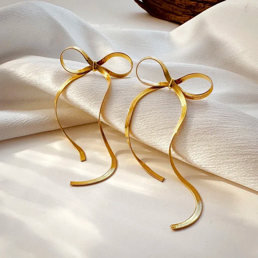 Dainty Bow Tassel Earrings - Veinci