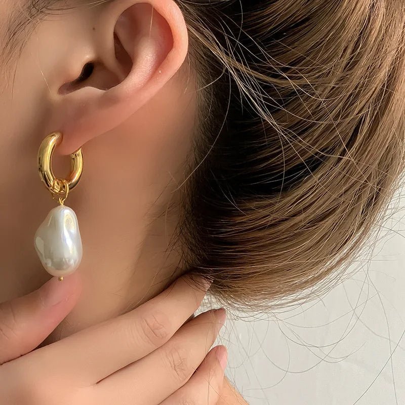 Dainty Pearl Huggie Earrings - Veinci