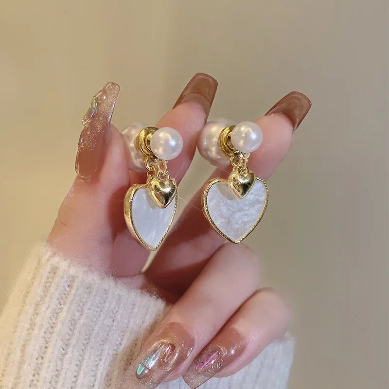 Dainty Pearl Stud Heart Shell Earrings - Veinci