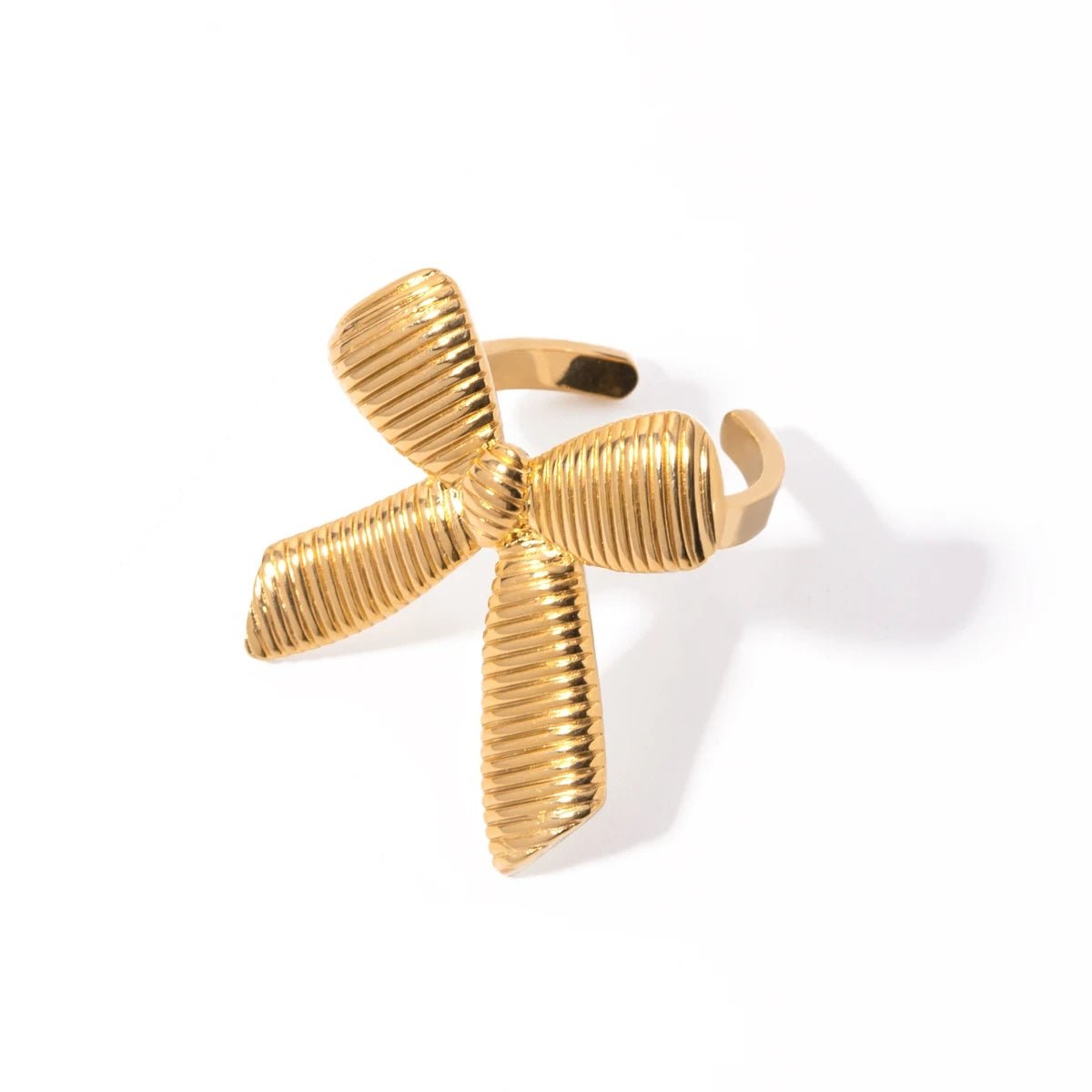 Dainty Striped Bow Elegant Ring and Earrings - Veinci