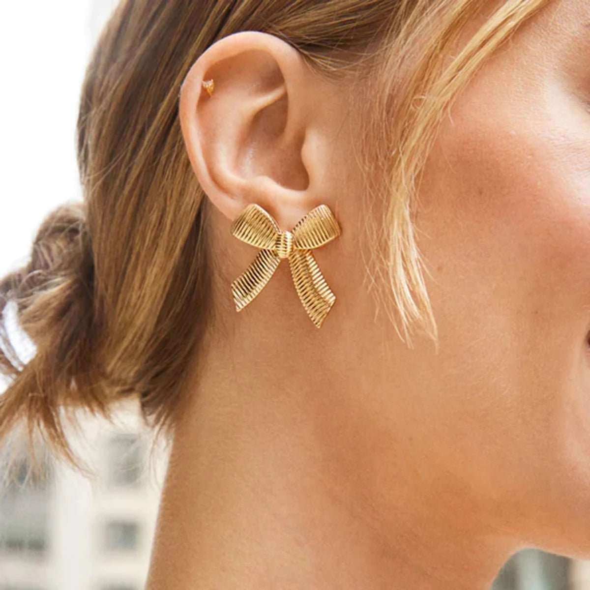 Dainty Striped Bow Elegant Ring and Earrings - Veinci