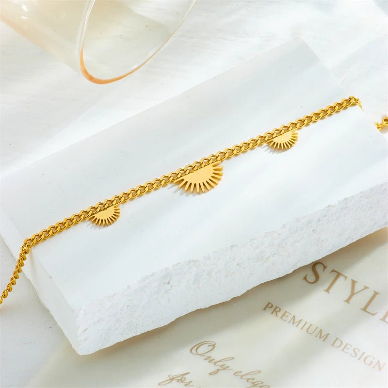 Half Sun Charm Necklace and Bracelet Set - Veinci