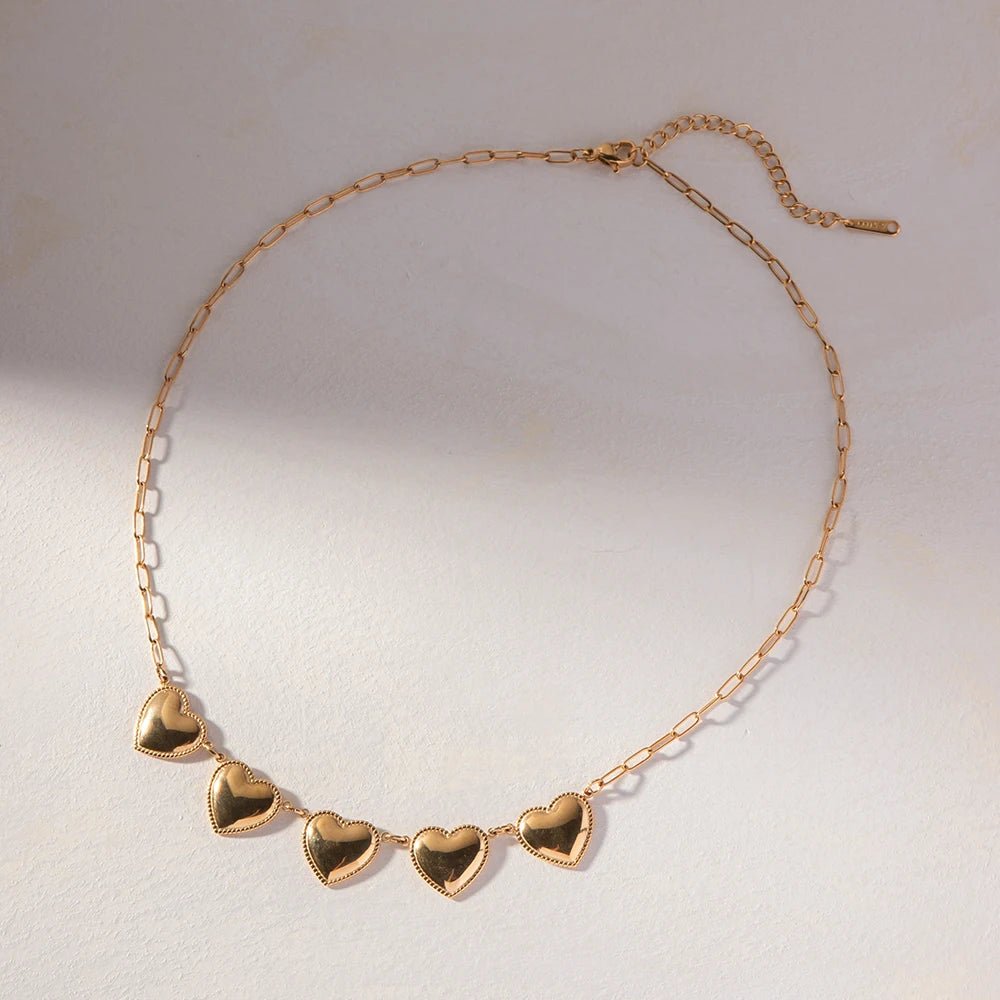 Romantic Five Heart Pendant Necklace - Veinci