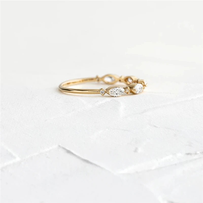 S925 Thin Dainty Oval Diamond Ring - Veinci