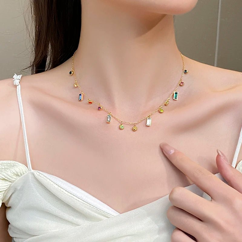 Scattered Dainty Crystals Choker Necklace - Veinci
