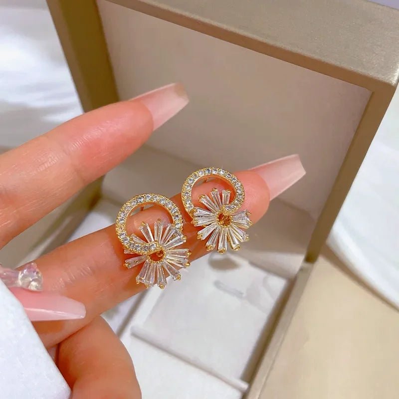 Shimmering Floral Diamond Necklace and Earrings - Veinci