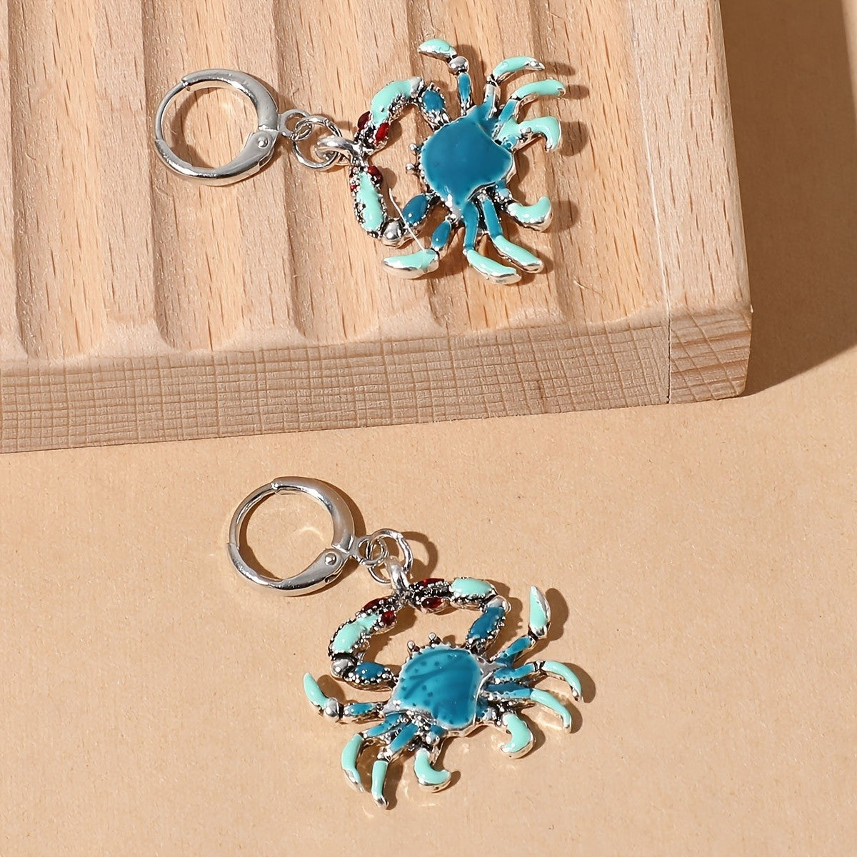 Cute Vintage Enamel Crab Dangle Earrings
