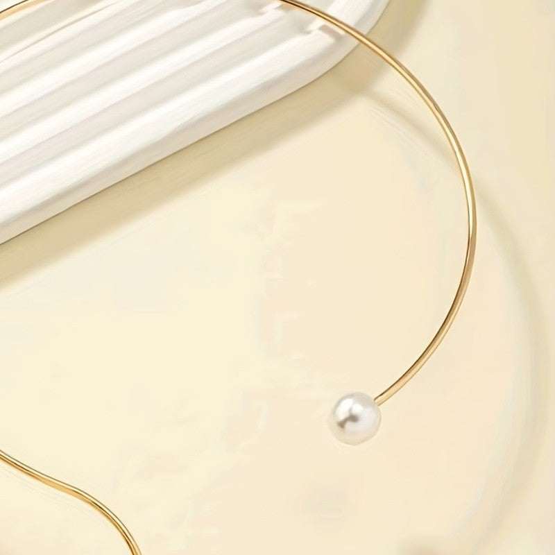 Dainty Asymmetric Pearl Choker Necklace
