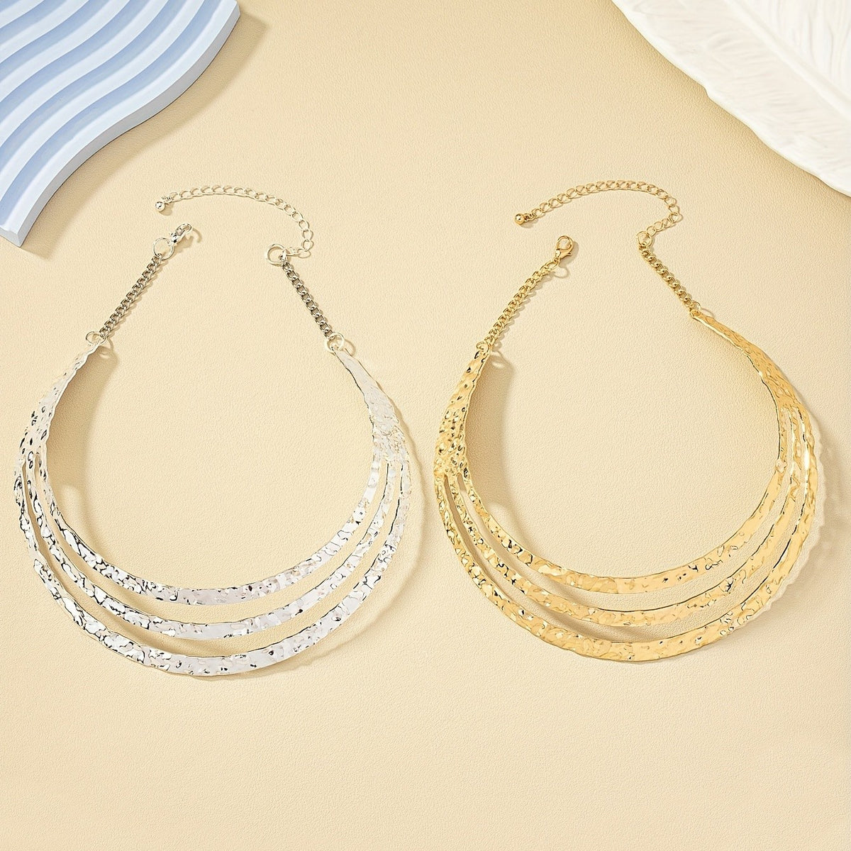 14k Classy Hammered Collar Necklace