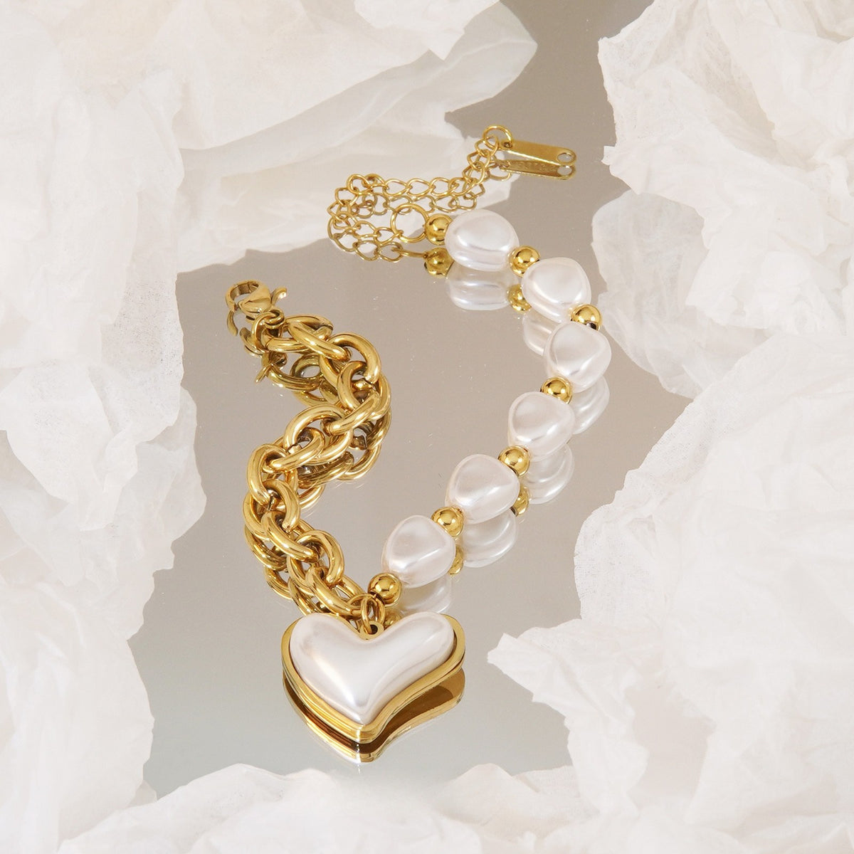 18k Elegant Baroque Pearl Heart Bracelet