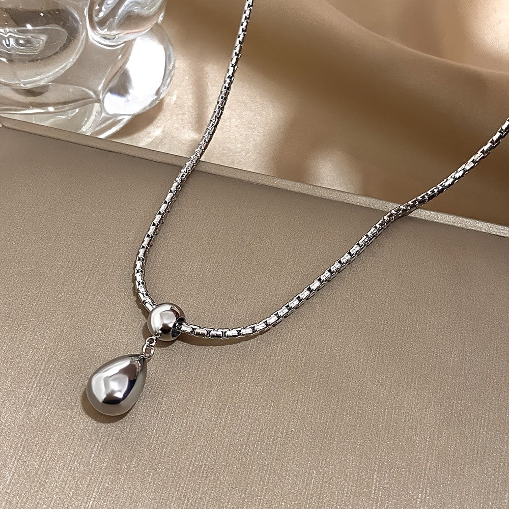 Classy Golden Water Drop Pendant Necklace