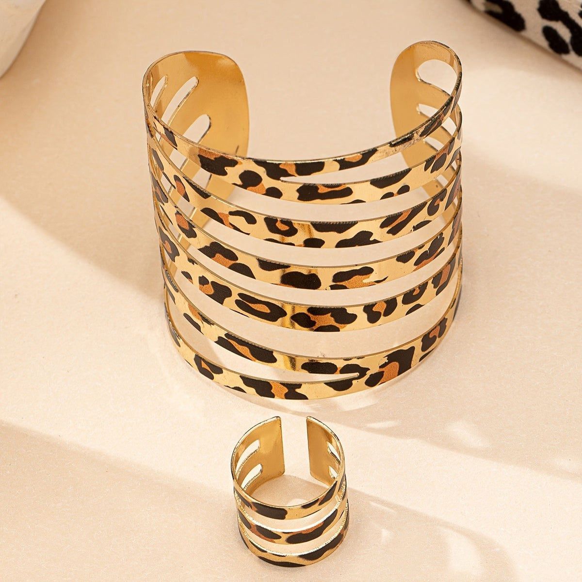 Classy Leopard Print Cuff Bracelet Set