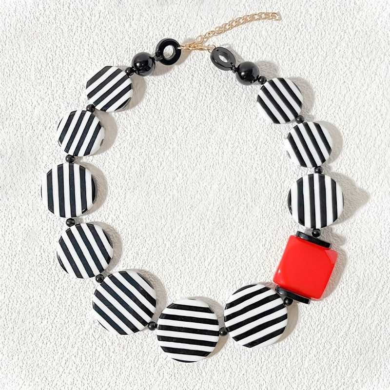 Elegant Striped Resin Statement Necklace