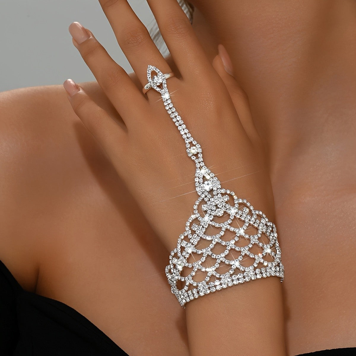 Elegant Rhinestone Hand Chain Bracelet