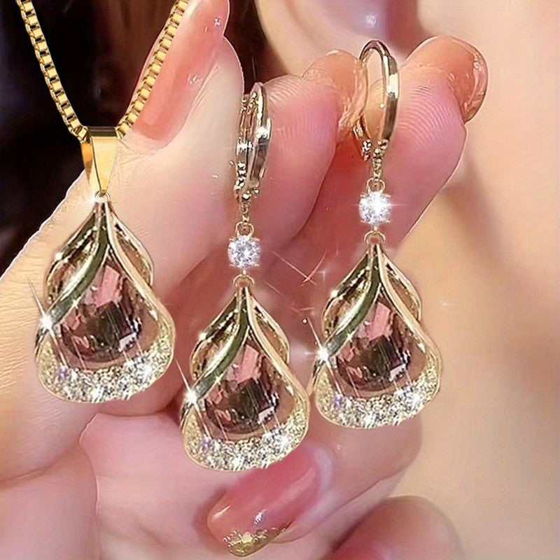 Elegant Teardrop Jewelry Set