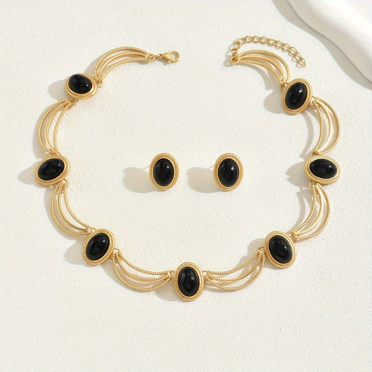 Elegant Black Oval Necklace and Earring Set