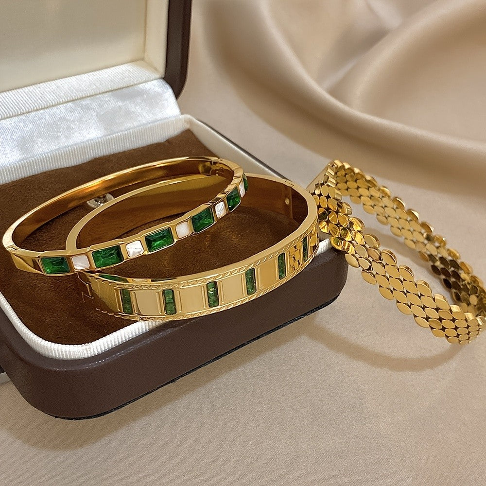 Classy Emerald Zircon Bangle Set