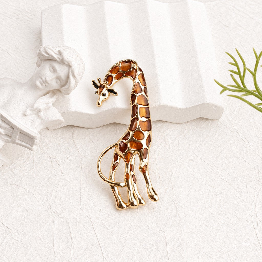 Elegant Vintage Giraffe Brooch