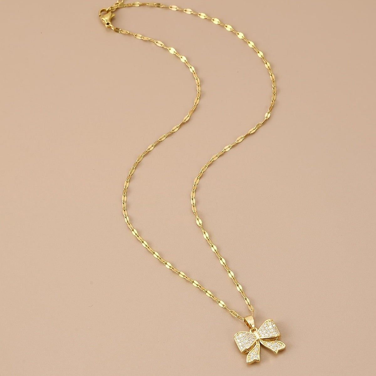 18k Elegant Zircon Bow Necklace