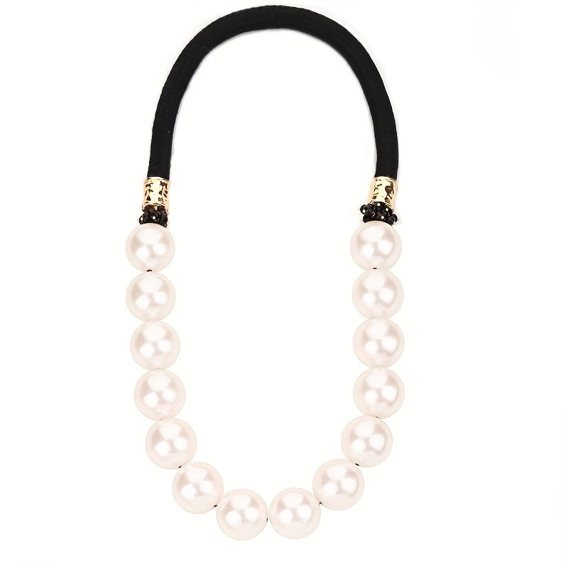 Classy Vintage Pearl Ribbon Necklace