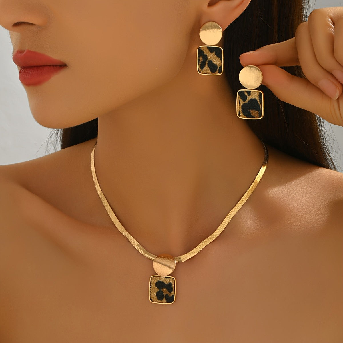 Elegant Leopard Print Jewelry Set