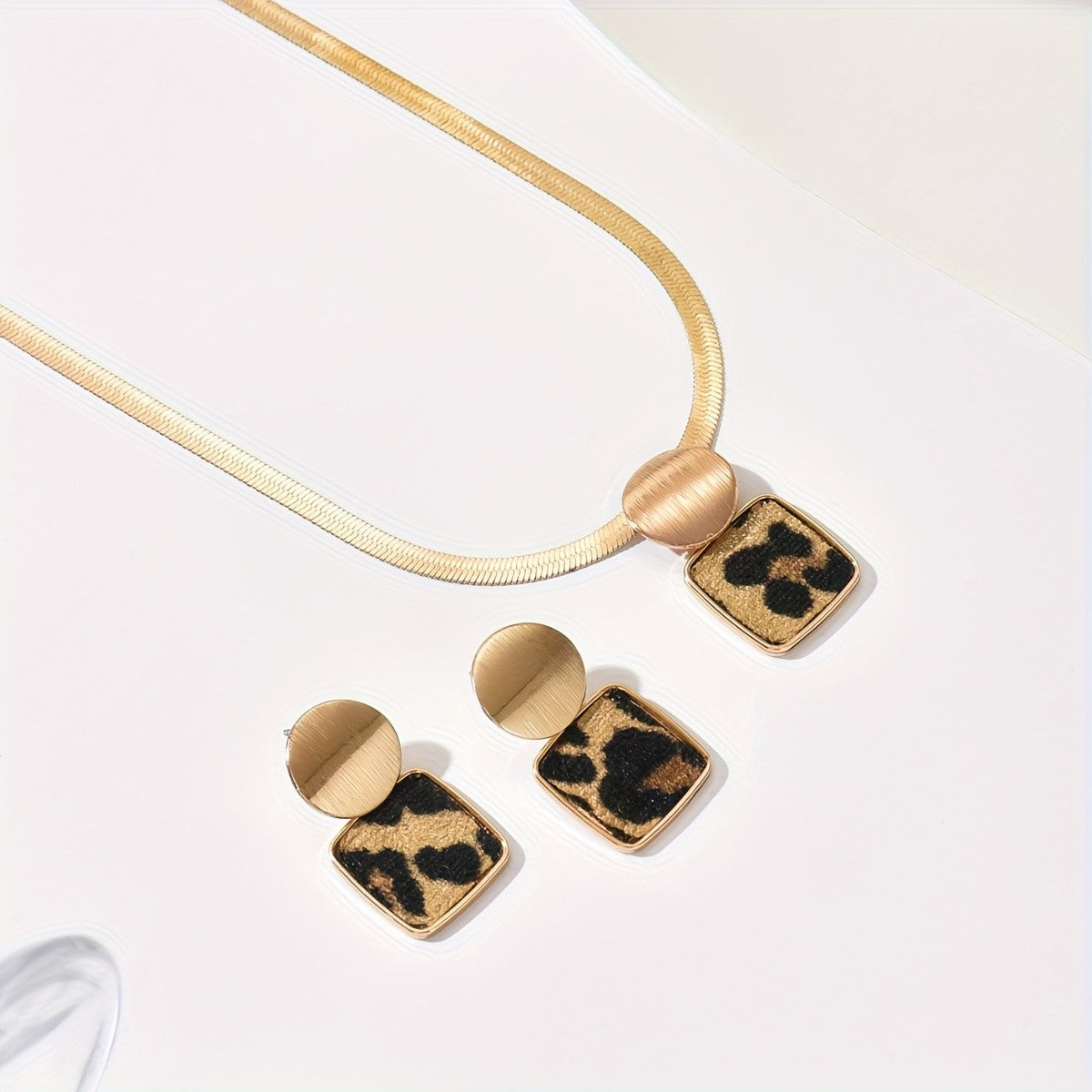 Elegant Leopard Print Jewelry Set