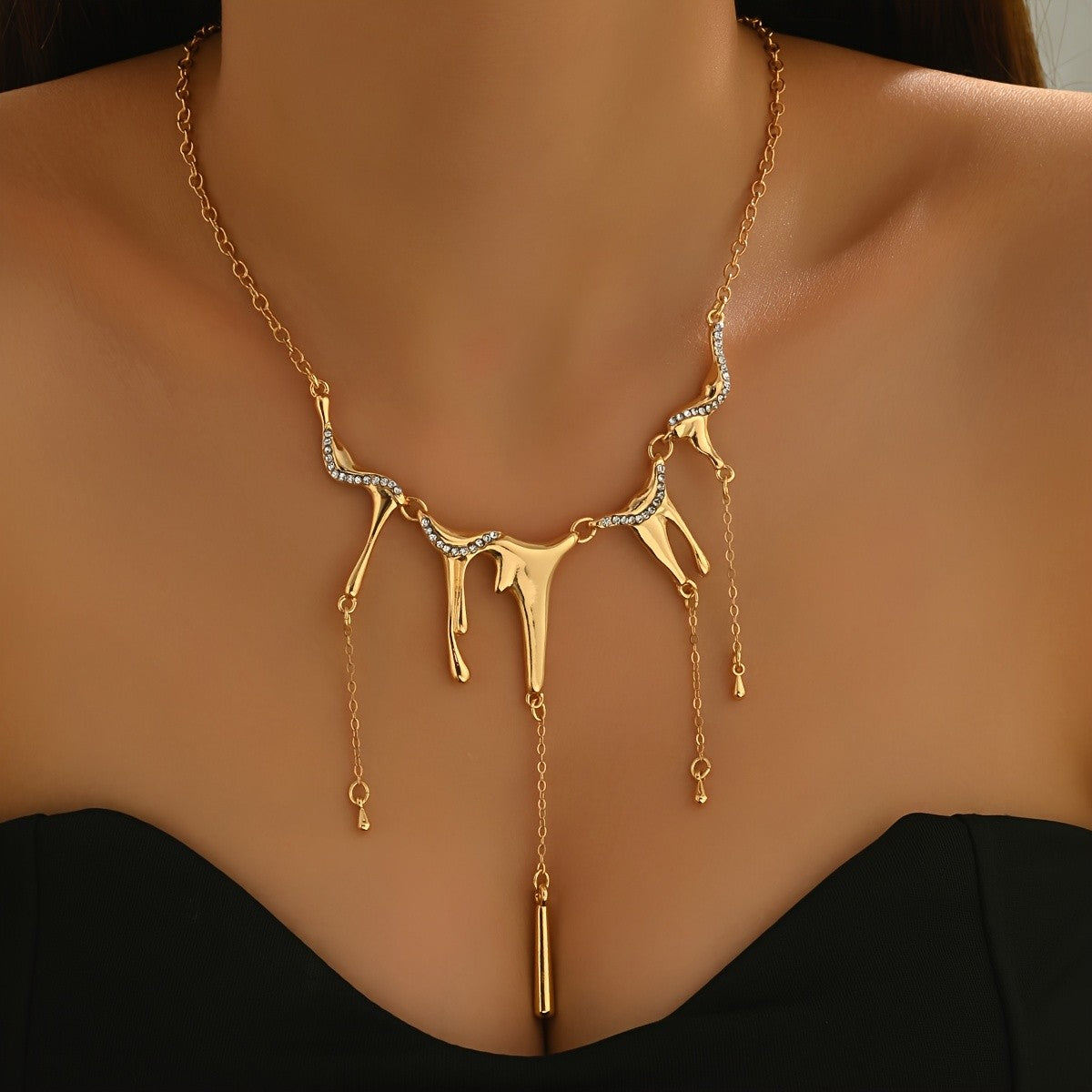 Elegant Geometric Tassel Necklace