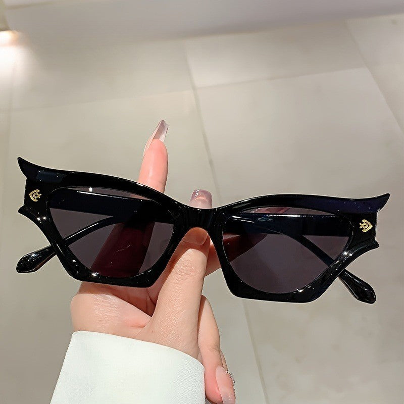 Classy Black Winged Cat Eye Sunglasses