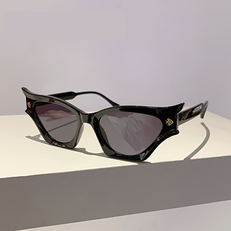 Classy Black Winged Cat Eye Sunglasses