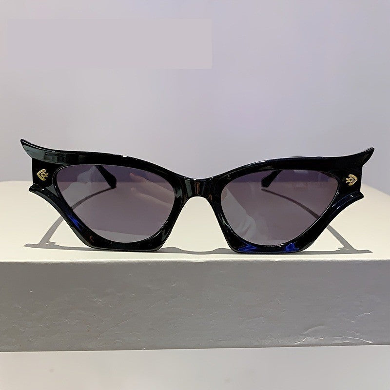 Classy Black Winged Cat Eye Sunglasses