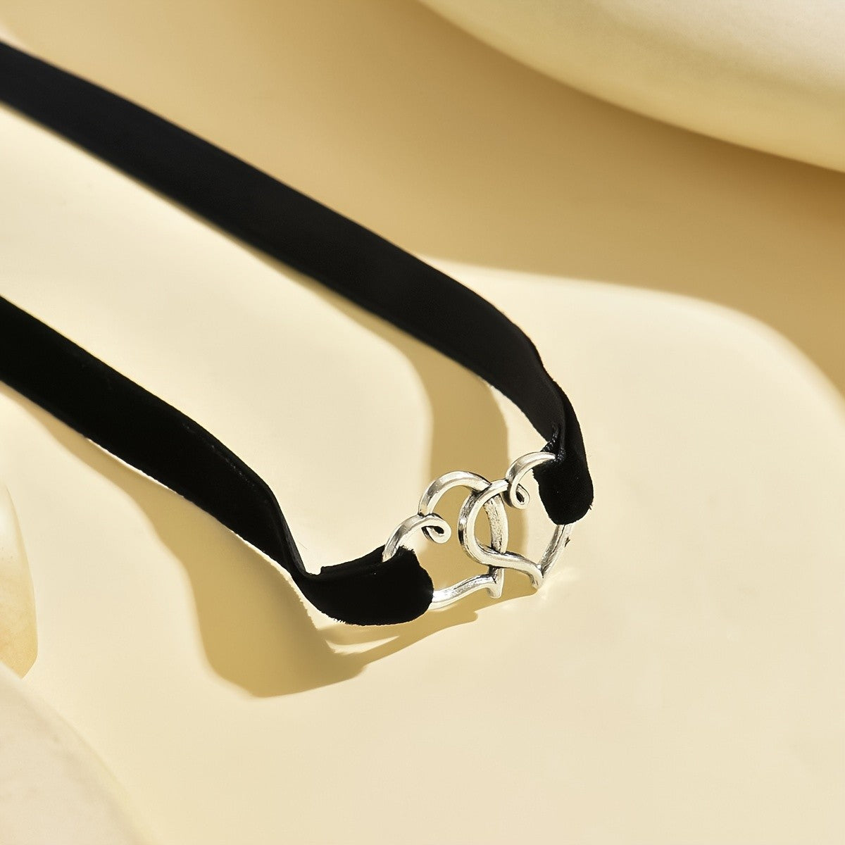 Romantic Double Heart Choker Necklace