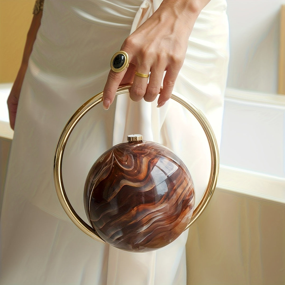 Elegant Tortoise Shell Sphere Clutch