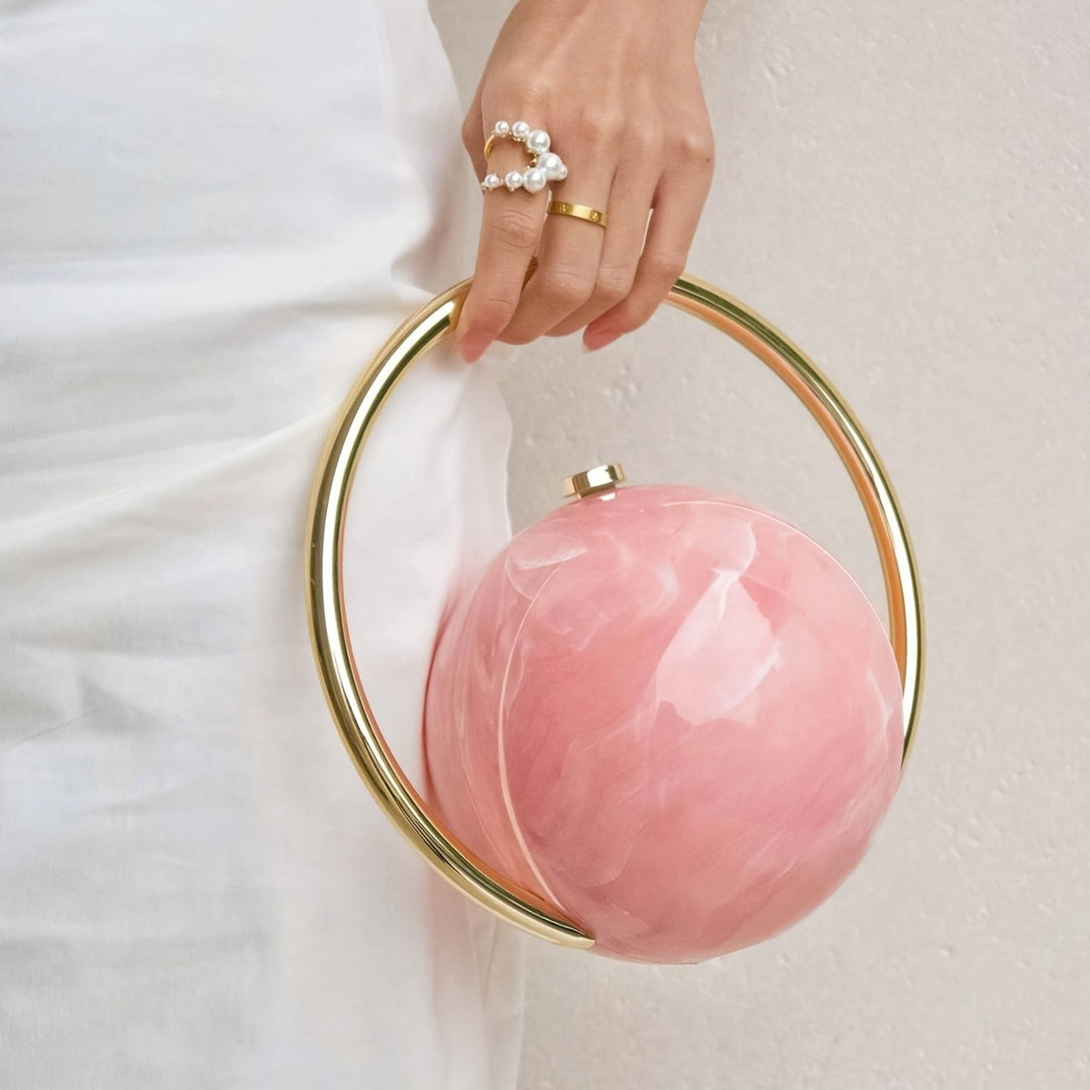 Elegant Tortoise Shell Sphere Clutch