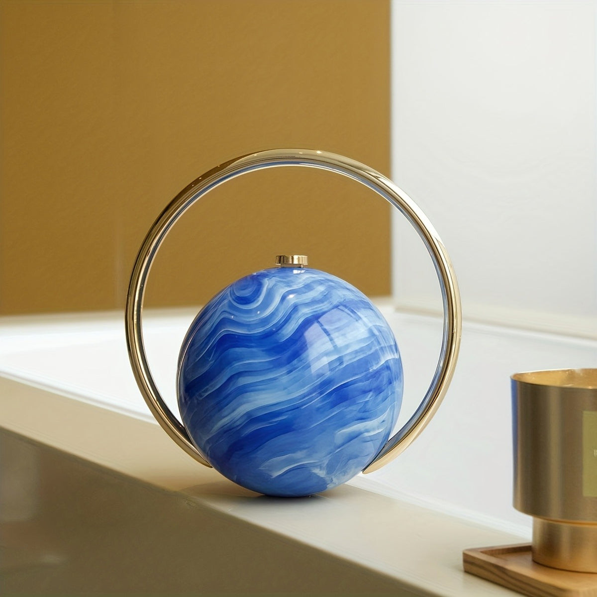 Elegant Tortoise Shell Sphere Clutch