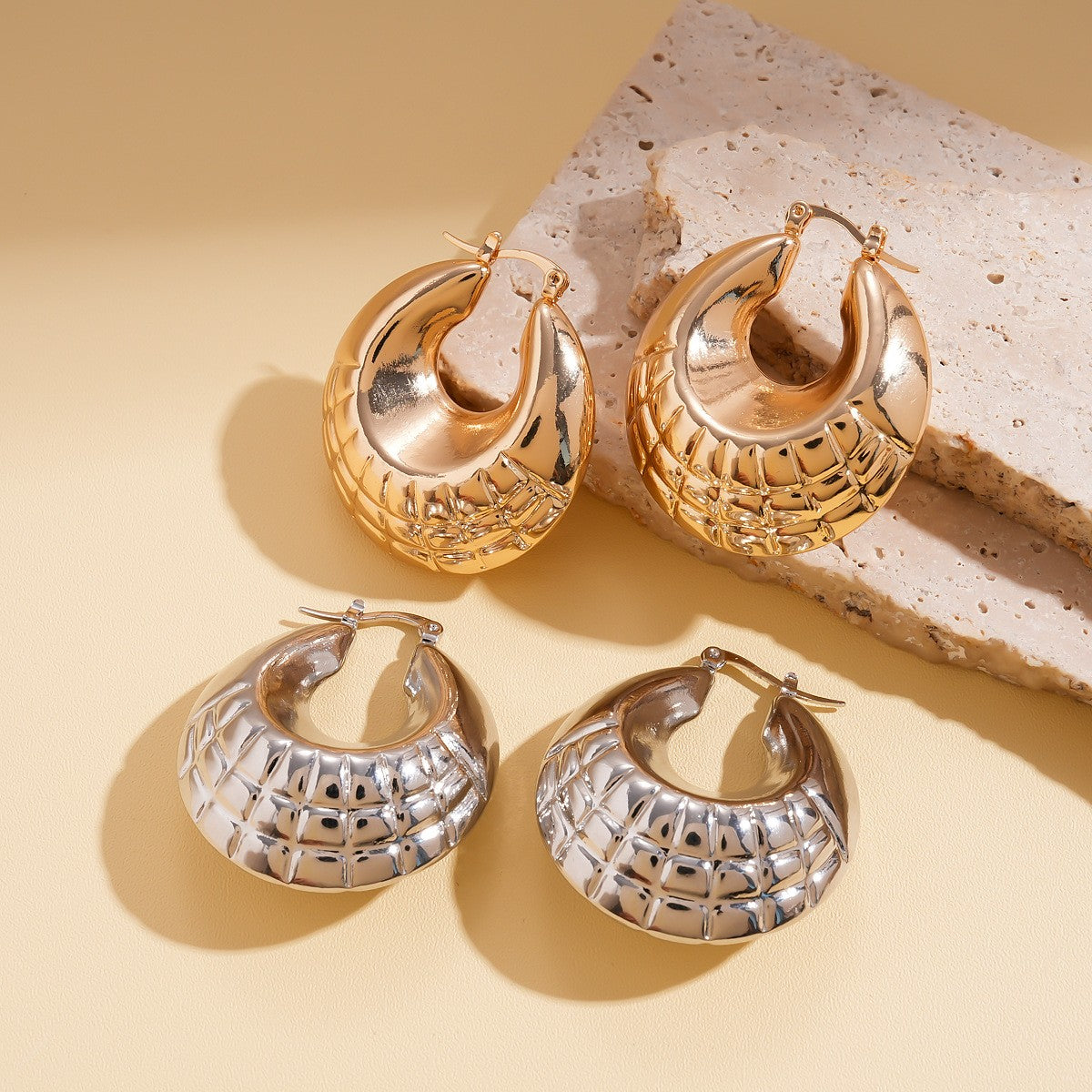 18k Vintage Geometric Textured Hoop Earrings