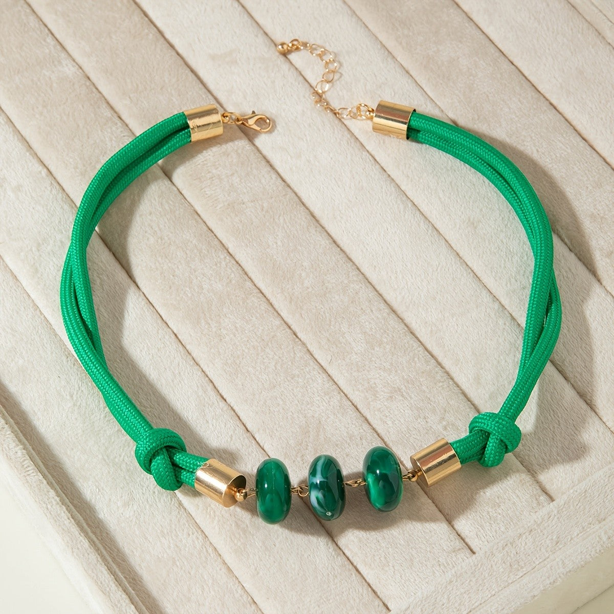 Elegant Emerald Woven Knot Choker Necklace
