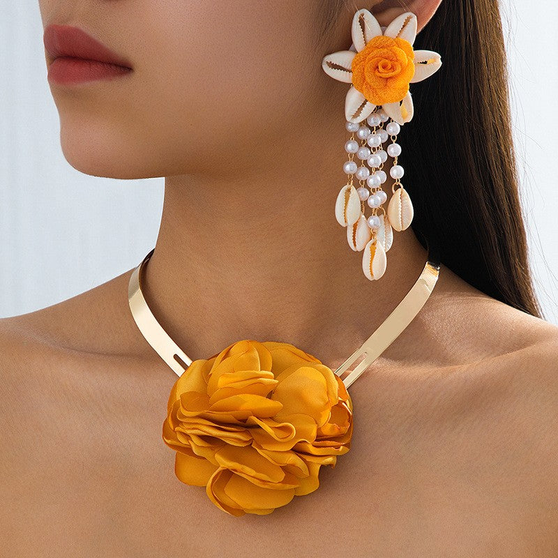 Boho Floral Shell Necklace & Earring Set