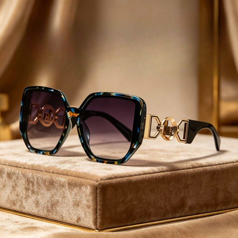 Classy Geometric Link Square Sunglasses