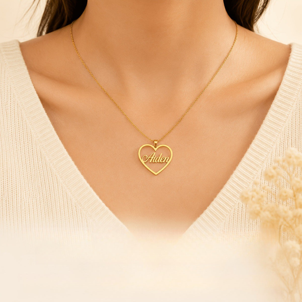18k Elegant Custom Name Heart Necklace