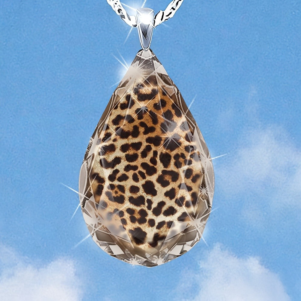 Elegant Leopard Print Teardrop Necklace
