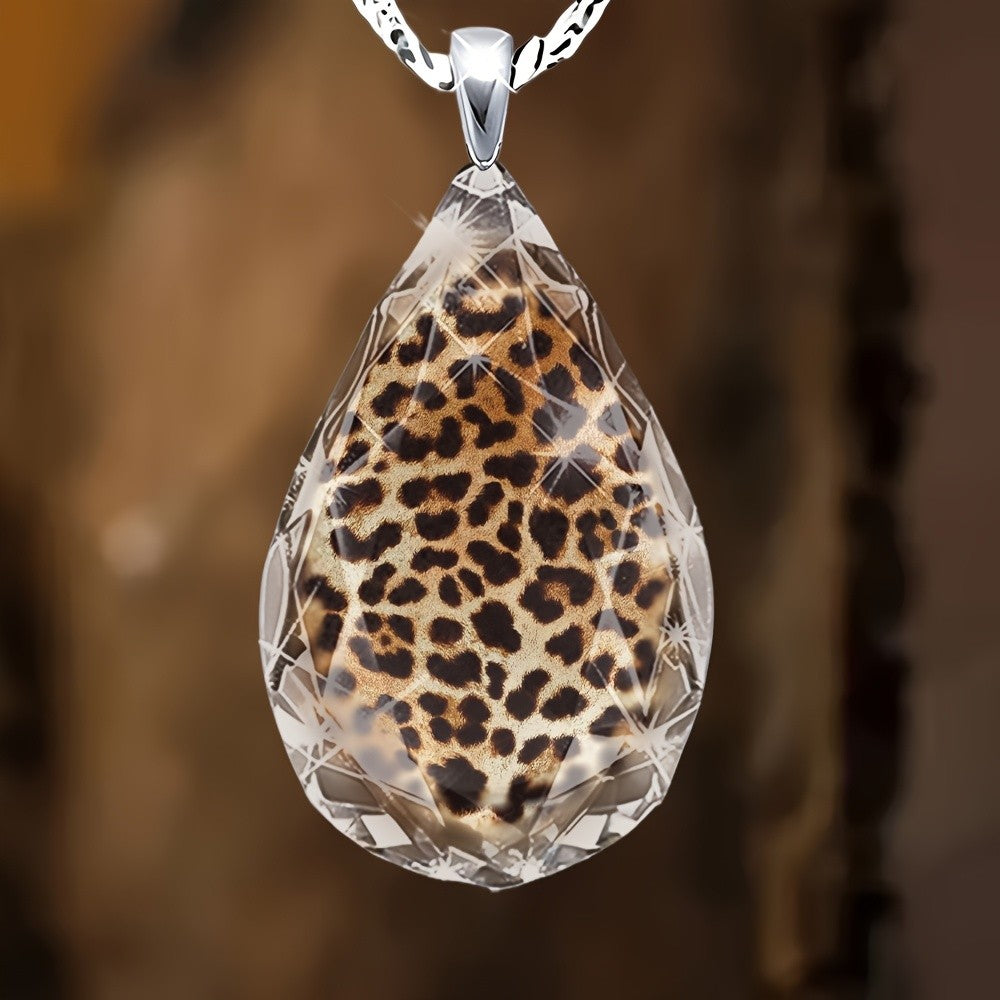 Elegant Leopard Print Teardrop Necklace