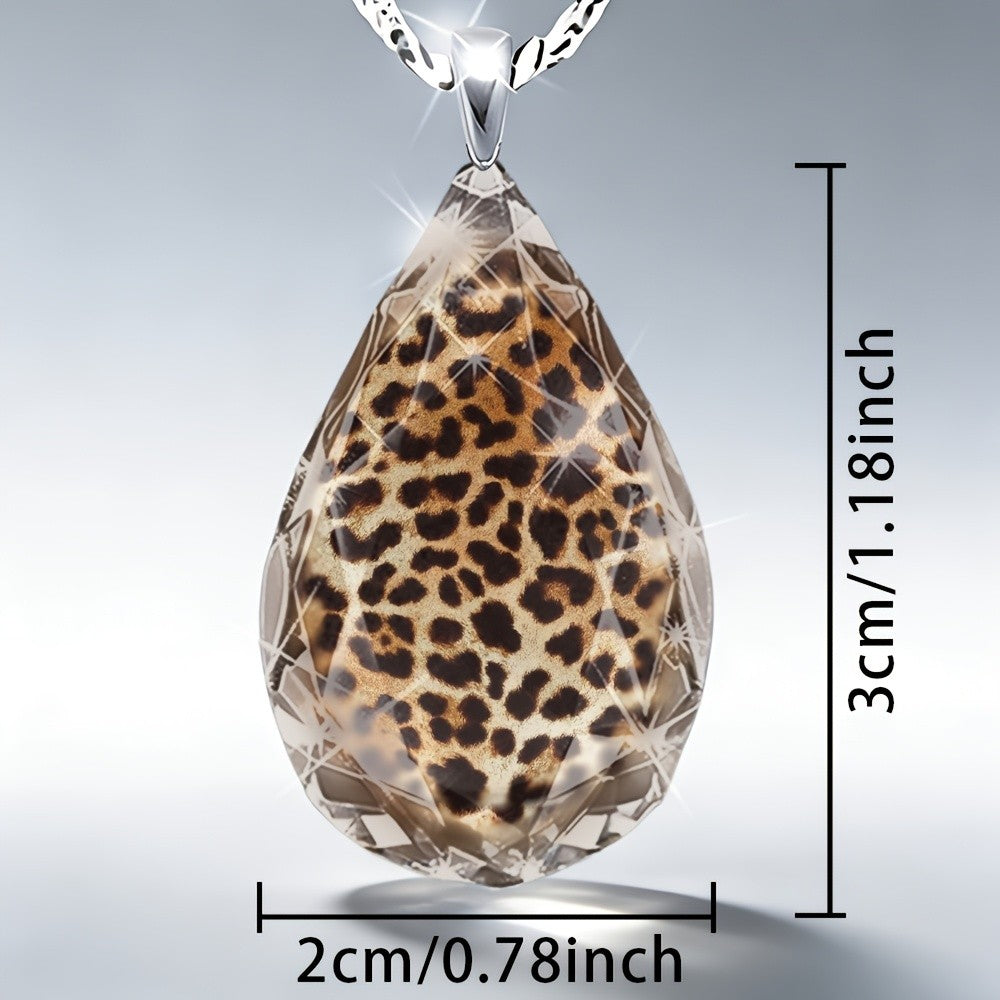 Elegant Leopard Print Teardrop Necklace
