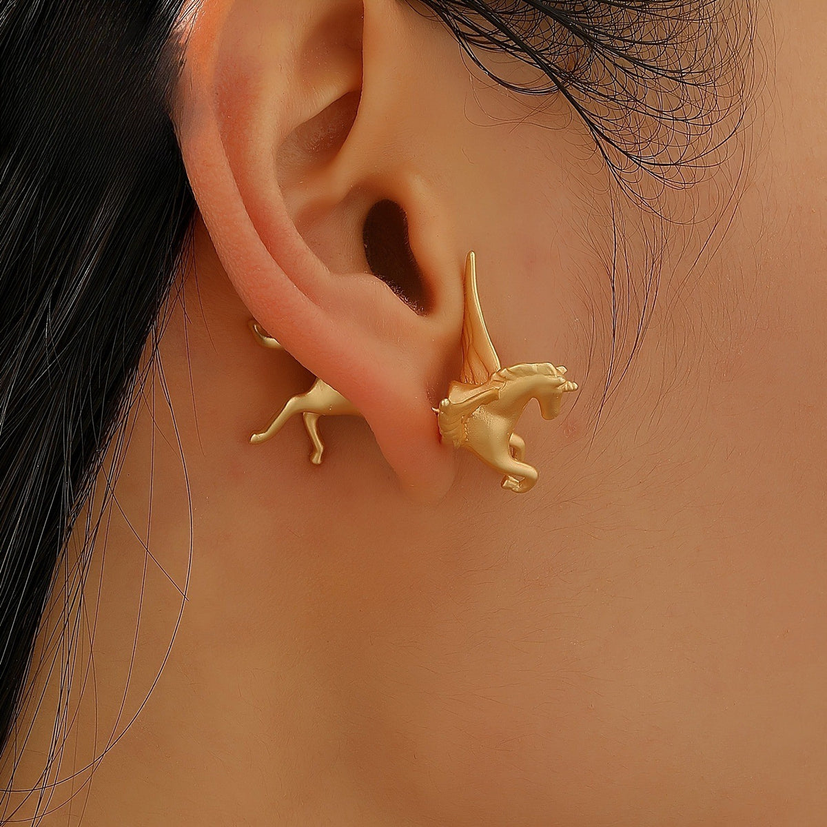 S925 Dainty Pegasus Stud Earrings