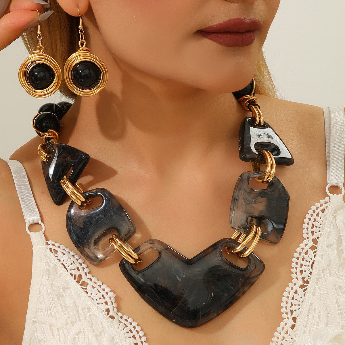 18k Boho Amber Resin Necklace & Earring Set