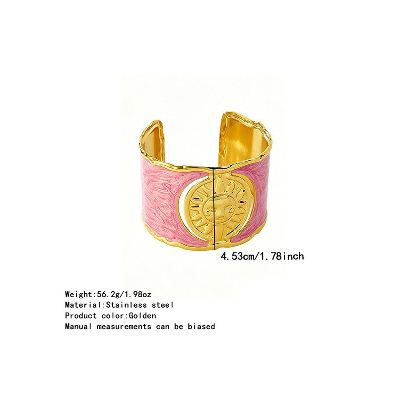 Classy Vintage Sun Motif Open Cuff Bracelet
