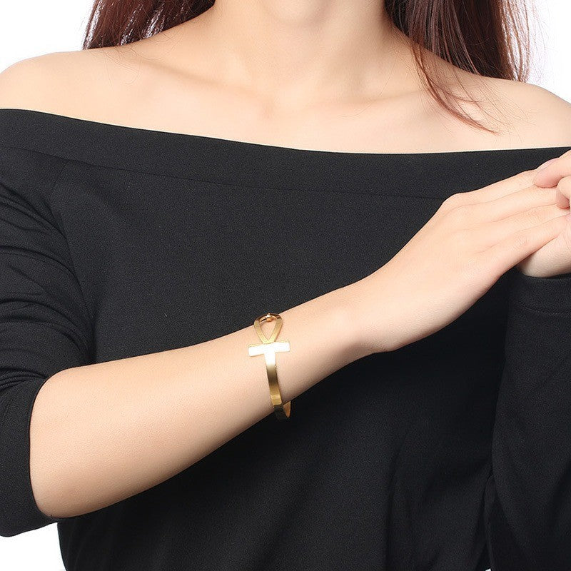 18k Dainty Ankh Symbol Bracelet