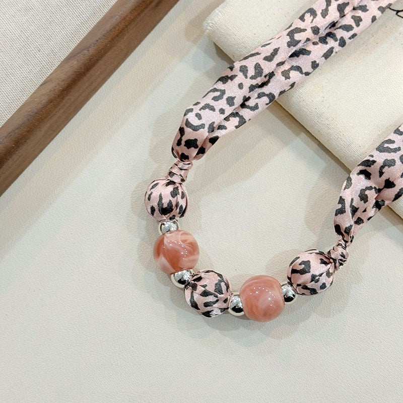 Elegant Pink Leopard Scarf Pearl Necklace
